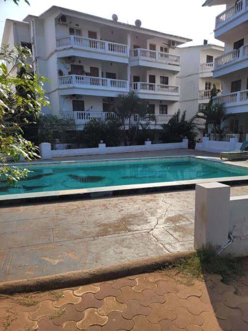 Comfortable 1Bhk Resort Aptmt With Pool At Candolim For 4 Ppl Sinquerim Eksteriør bilde