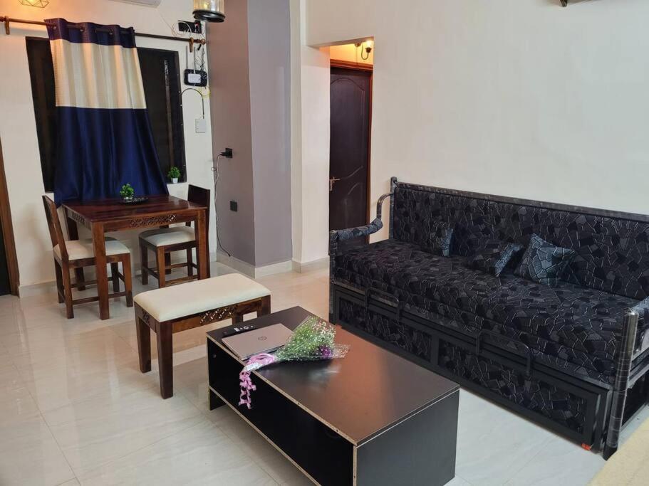 Comfortable 1Bhk Resort Aptmt With Pool At Candolim For 4 Ppl Sinquerim Eksteriør bilde